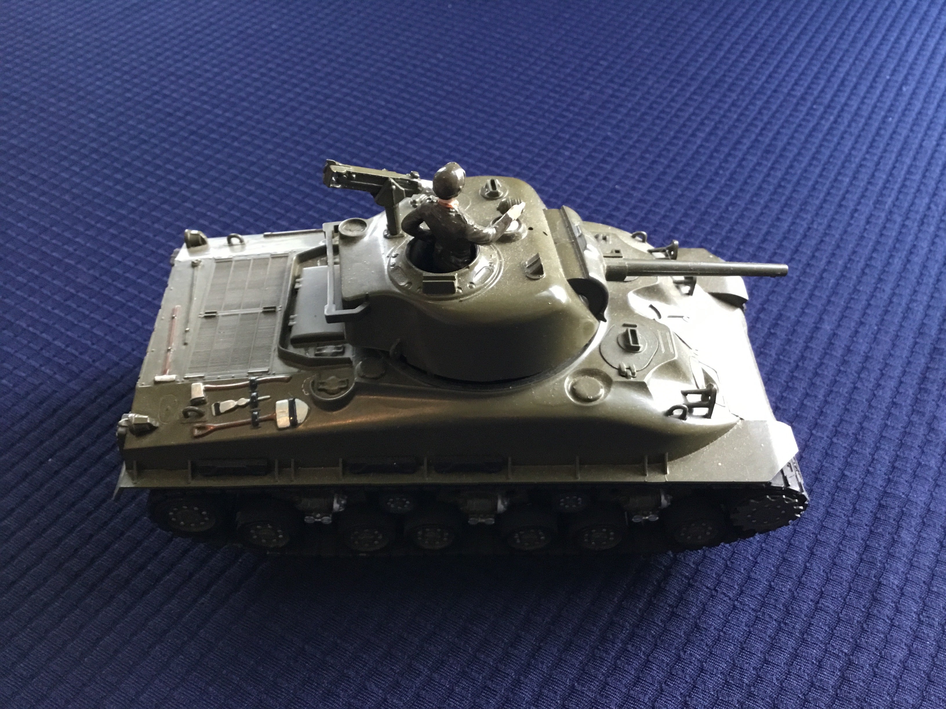 Collectible tank large